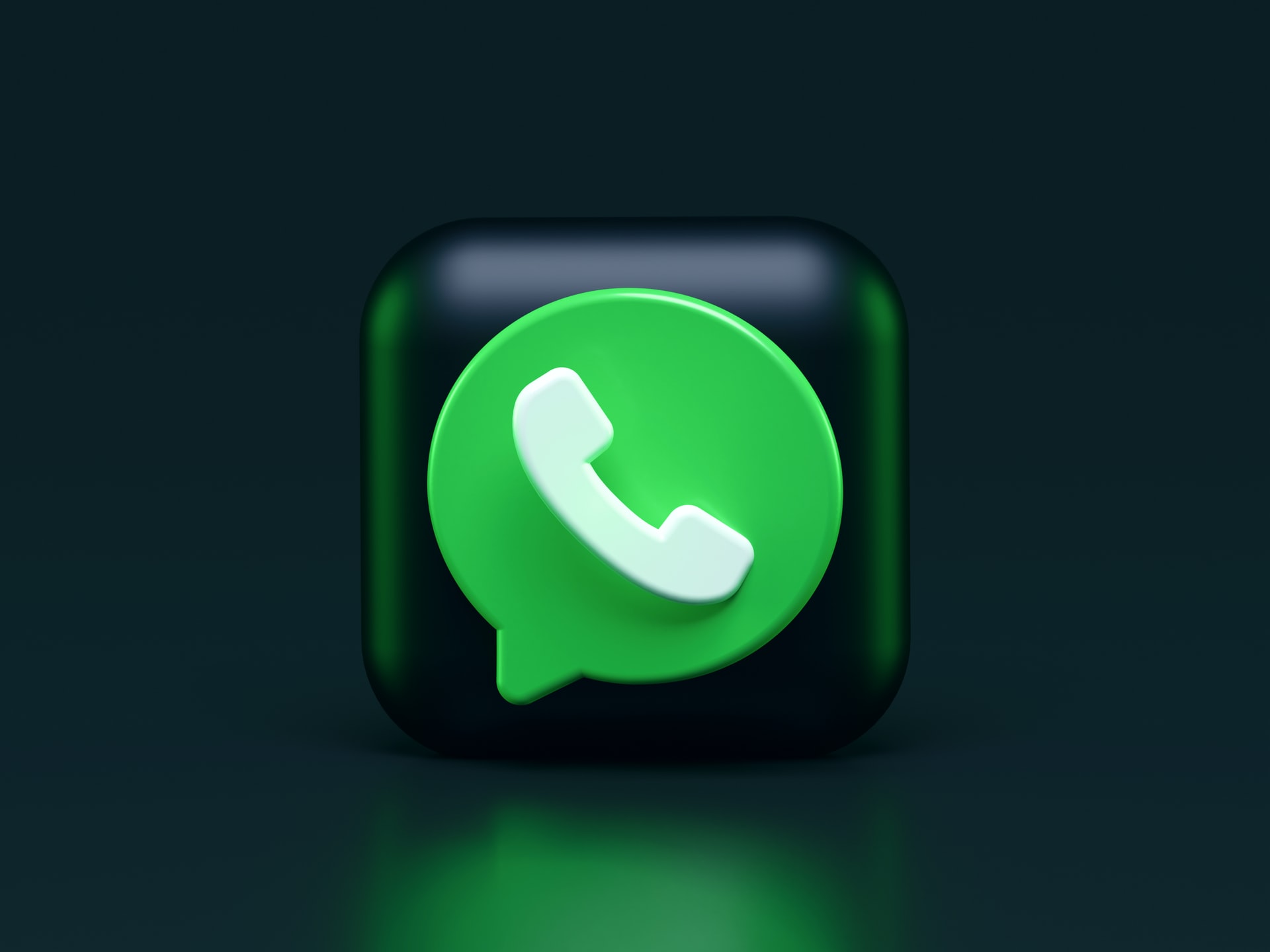 Whatsapp logo for the article Time’s up for “GB Whatsapp” clone users as Whatsapp threatens block