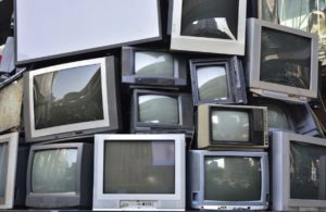 TechCabal Daily -👨🏿‍🚀South Africa is switching off old TVs