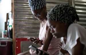 28% of South Africans do not have access to the internet, according to report