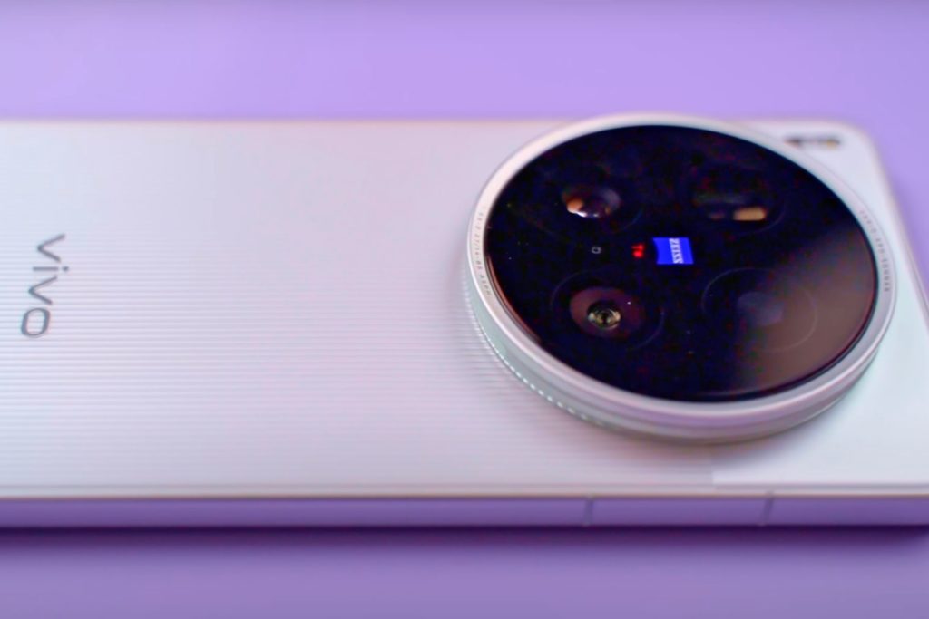 Android phones: Vivo X200 Ultra