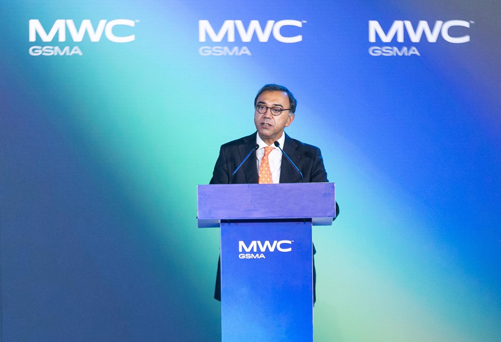 Affordable Connectivity Breakthrough: Telecom Giants Unite for $30 4G Smartphones in Africa