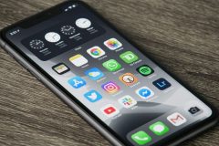 8 essential tips to free up your iPhone storage