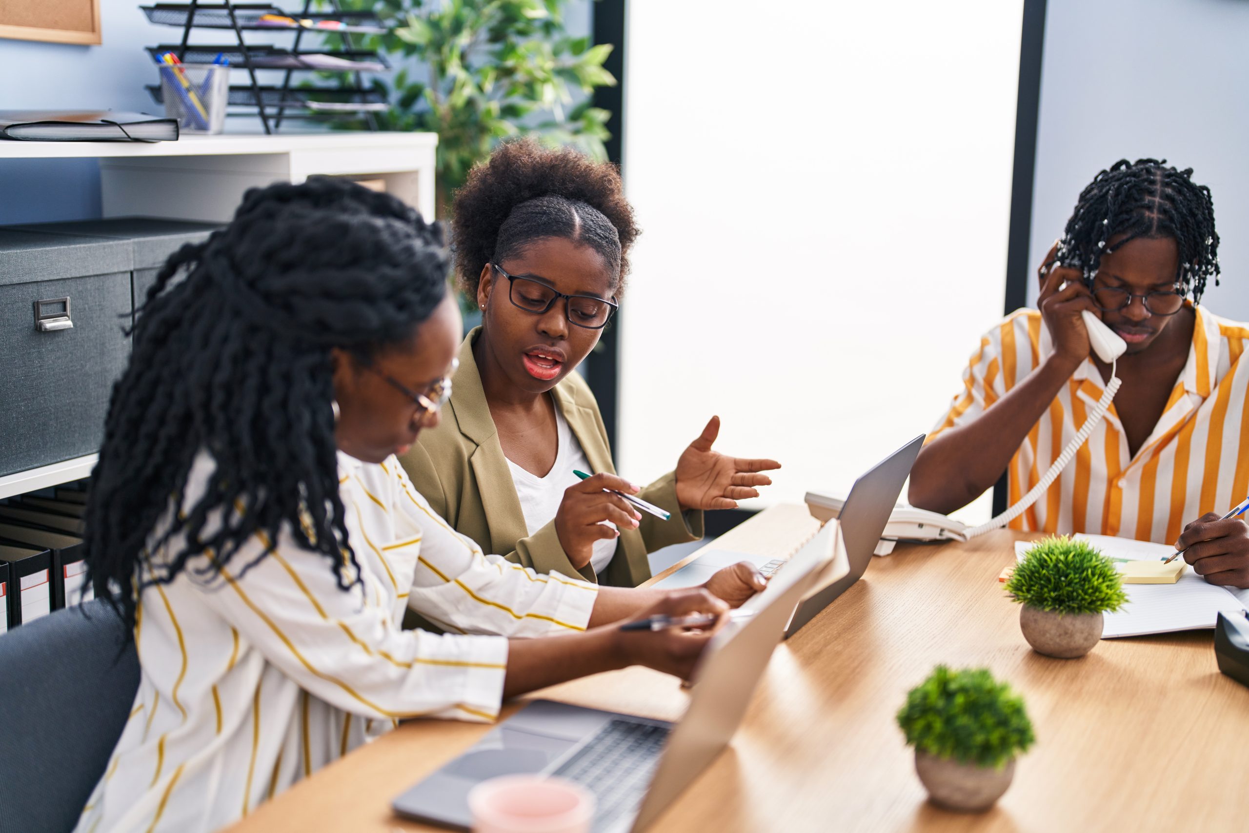 AI is becoming part of everyday journalism in Nigerian newsrooms, report says