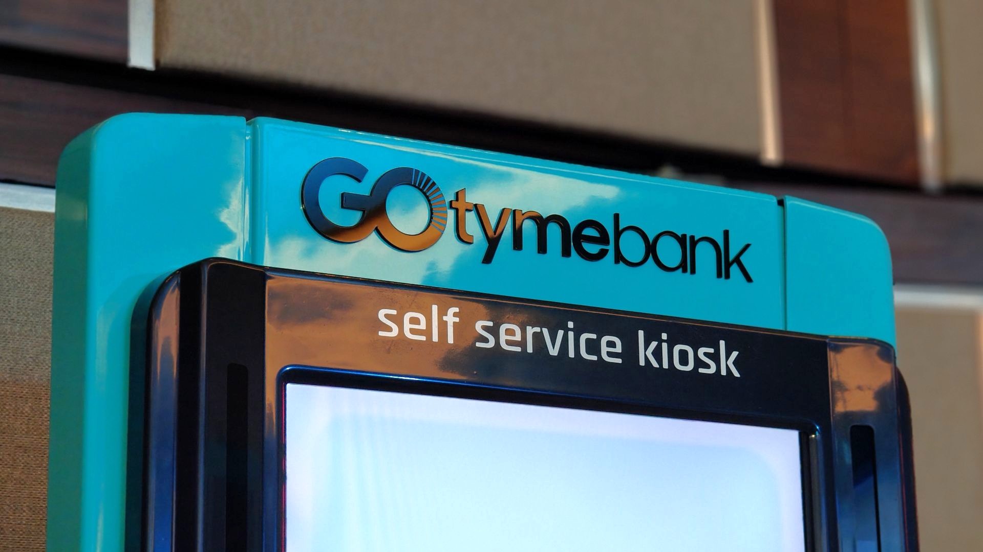 Why South African banks still charge for instant payments